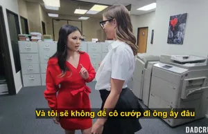 [Anh trai chỉ là truyền thuyết 520] Khách sạn hẹn nữ hoàng đầy đặn đi tập, nằm dưới đất liếm lồn, còng tay địt lồn