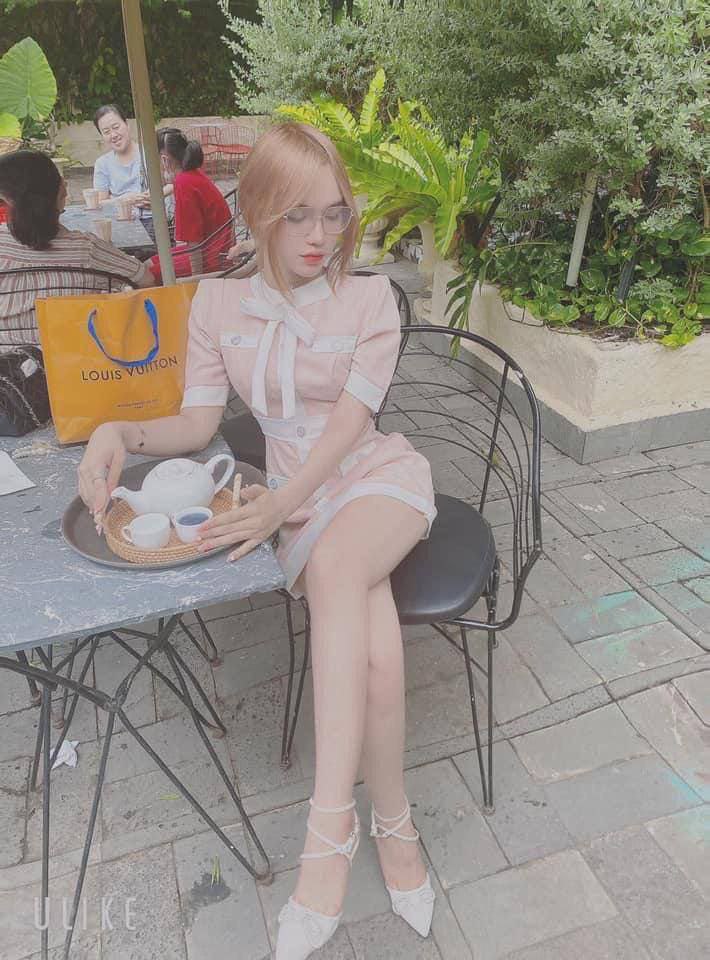 FC2PPV-2858021,FC2PPV-2858021 ?? FC2-PPV-2858021 [Phân phối độc quyền] レズ３P??あの国的美女のあの子と美魔女ホステスの女??お波まりレズ３P